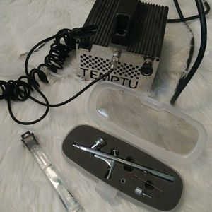 Airbrush Makeup - Temptu Pro